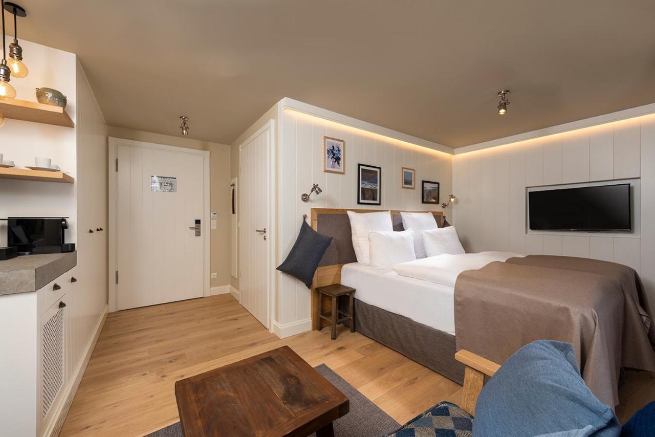 Loev - Vela Hotel