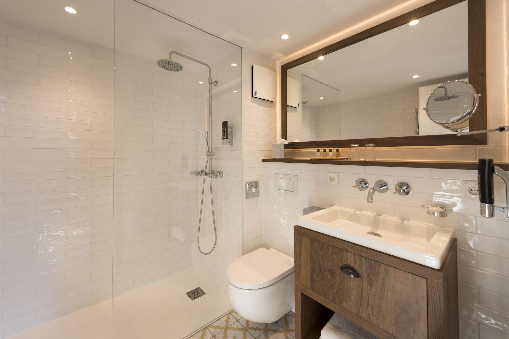 Loev - Vela Hotel Binz