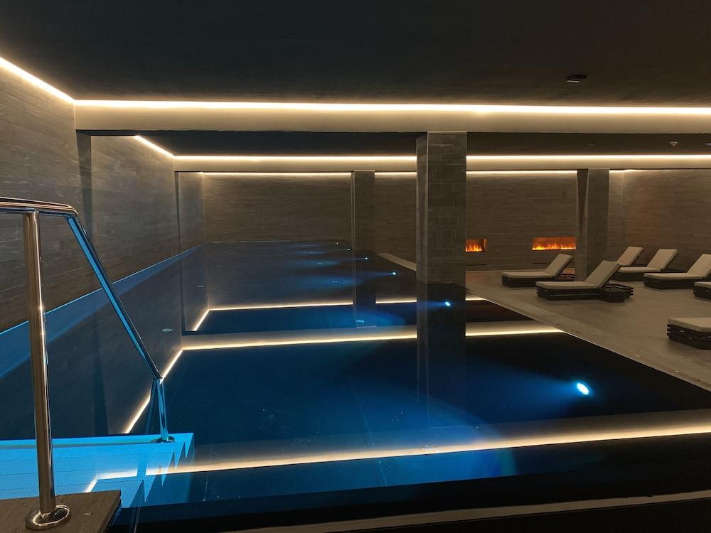 Loev - Vela Hotel